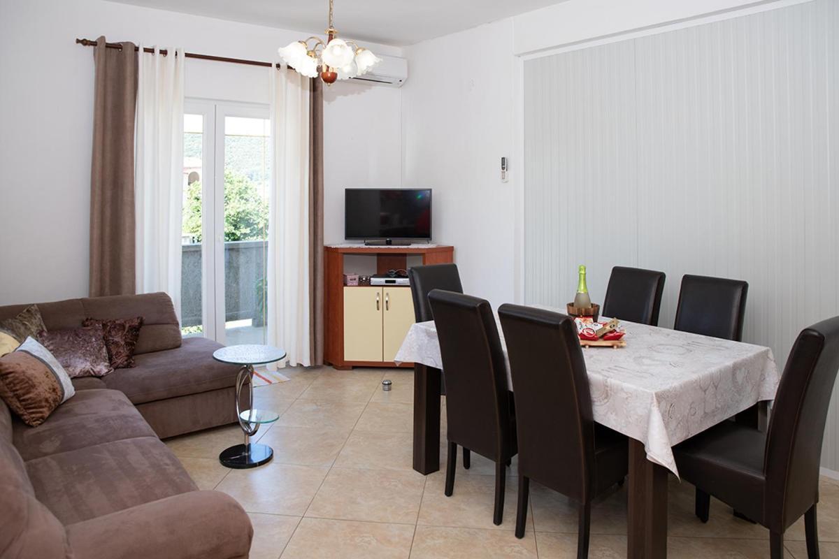 Apartman Mira I Denis Supetarska Draga Exterior foto