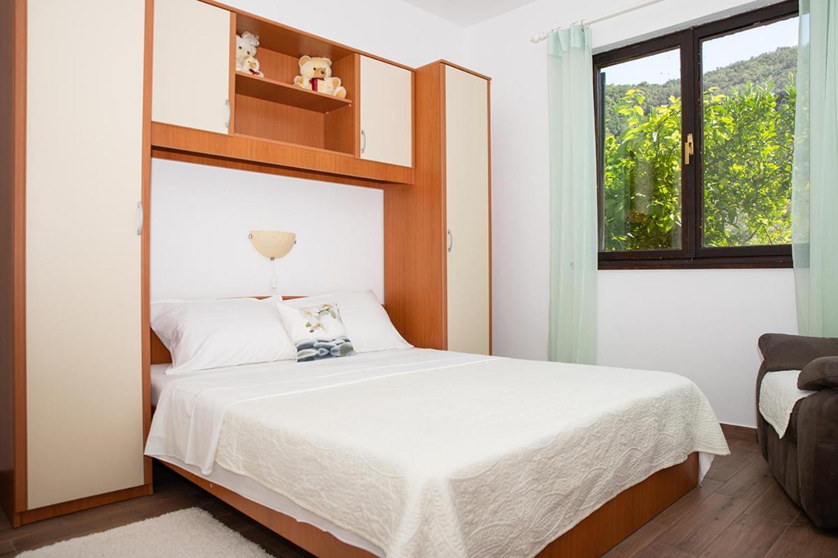Apartman Mira I Denis Supetarska Draga Exterior foto